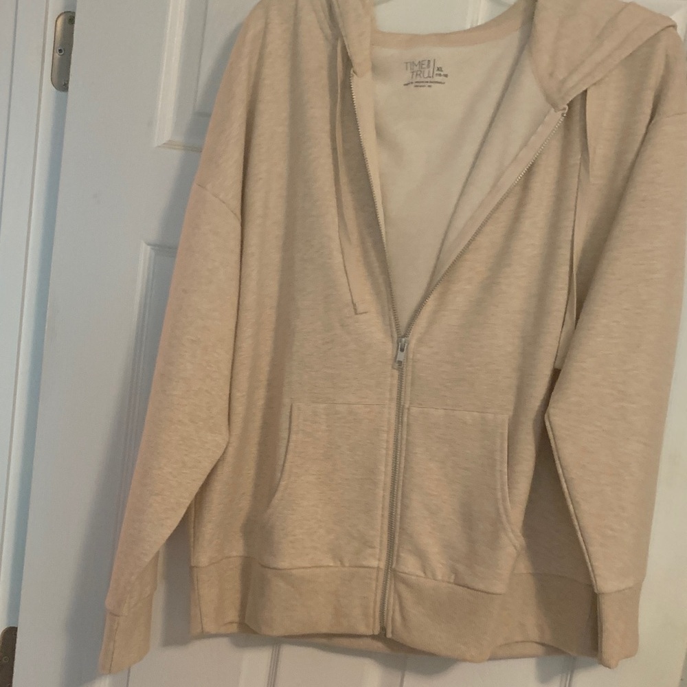 Sweatshirt brand new never worn